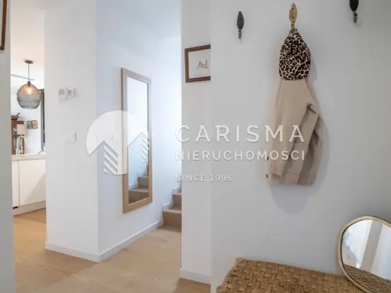 (21) Nowoczesny penthouse na sprzedaż – w odległości spaceru od plaży Arenal, Jávea