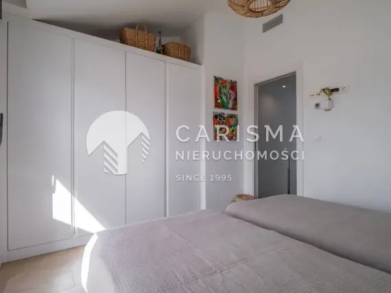 (31) Nowoczesny penthouse na sprzedaż – w odległości spaceru od plaży Arenal, Jávea
