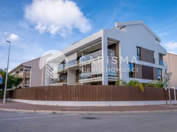 (37) Nowoczesny penthouse na sprzedaż – w odległości spaceru od plaży Arenal, Jávea