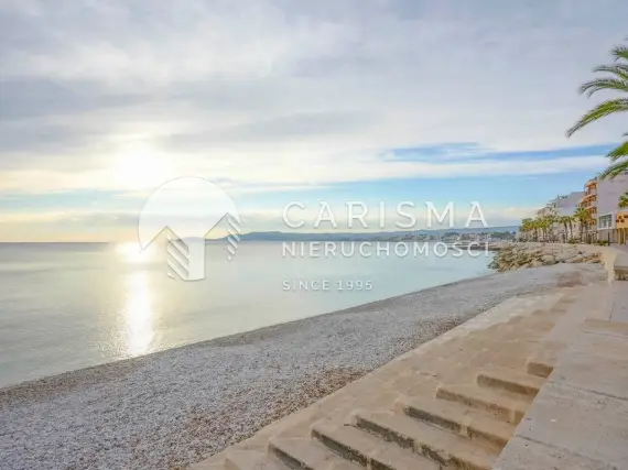 (49) Nowoczesny penthouse na sprzedaż – w odległości spaceru od plaży Arenal, Jávea