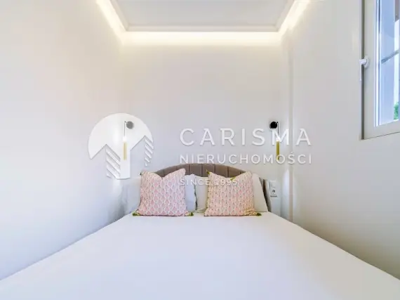 (24) Dwupoziomowy penthouse po generalnym remoncie – blisko plaży Arenal, Jávea
