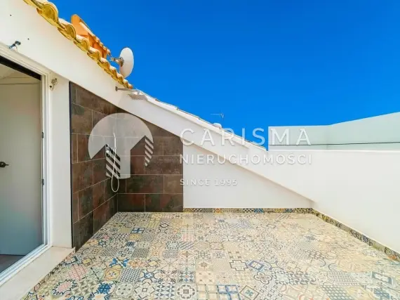 (29) Dwupoziomowy penthouse po generalnym remoncie – blisko plaży Arenal, Jávea