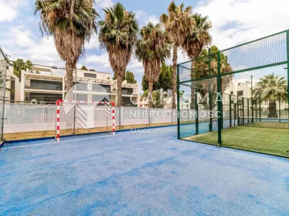 (36) Dwupoziomowy penthouse po generalnym remoncie – blisko plaży Arenal, Jávea