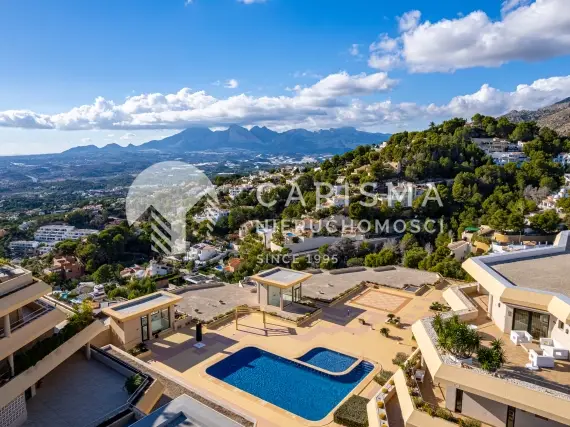 (21) Elegancki apartament w stylu śródziemnomorskim z panoramicznym widokiem na morze – Sierra de Altea