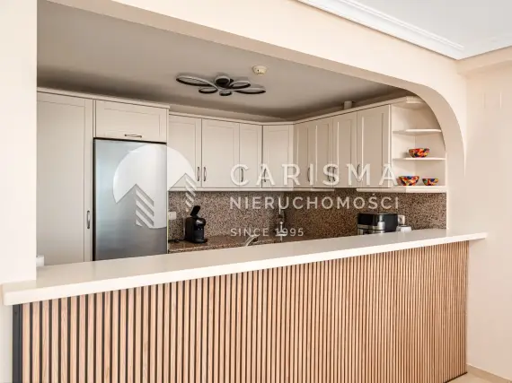 (10) Elegancki apartament w stylu śródziemnomorskim z panoramicznym widokiem na morze – Sierra de Altea