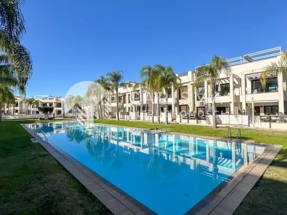 Nowoczesny apartament na najwyższym piętrze z prywatnym solarium – Los Balcones, Torrevieja 1