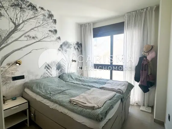 (30) Nowoczesny apartament na najwyższym piętrze z prywatnym solarium – Los Balcones, Torrevieja