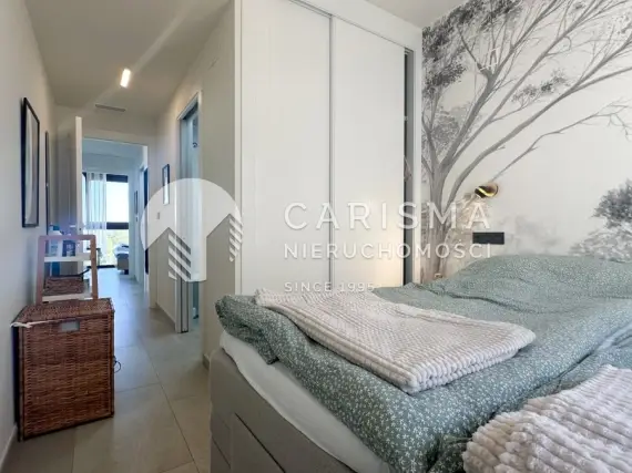 (35) Nowoczesny apartament na najwyższym piętrze z prywatnym solarium – Los Balcones, Torrevieja