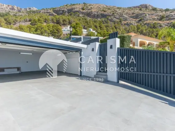 (42) Współczesna willa z panoramicznym widokiem w Altea Hills