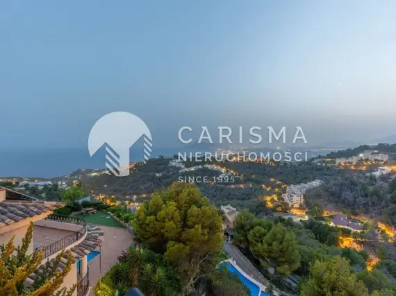 (59) Współczesna willa z panoramicznym widokiem w Altea Hills