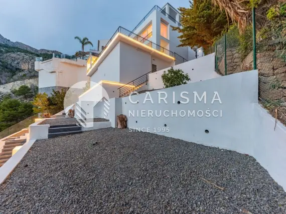 (76) Współczesna willa z panoramicznym widokiem w Altea Hills