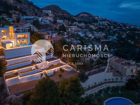 (81) Współczesna willa z panoramicznym widokiem w Altea Hills