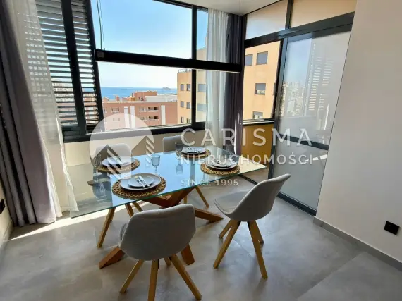 (10) Odremontowany duplex z widokiem na morze w Villajoyosa