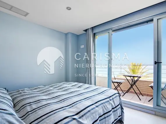 (5) Duplex w pierwszej linii brzegowej, Dénia