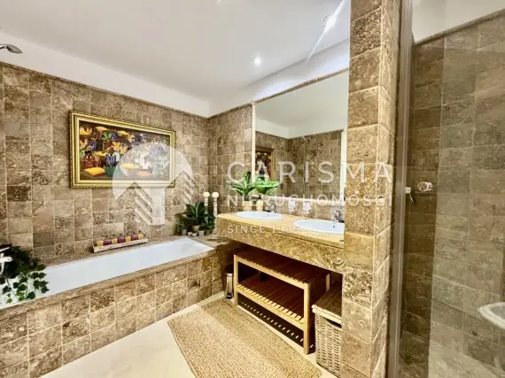 (21) Piękny, parterowy apartament z widokiem na morze, Los Flamingos, Costa del Sol