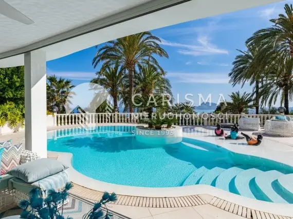 (8) Ekskluzywna willa z widokiem na morze na Costa Blanca z tarasem, basenem i apartamentem