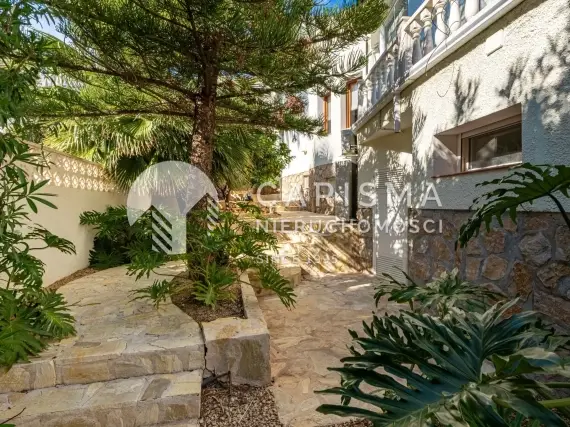 (46) Ekskluzywna willa z widokiem na morze na Costa Blanca z tarasem, basenem i apartamentem