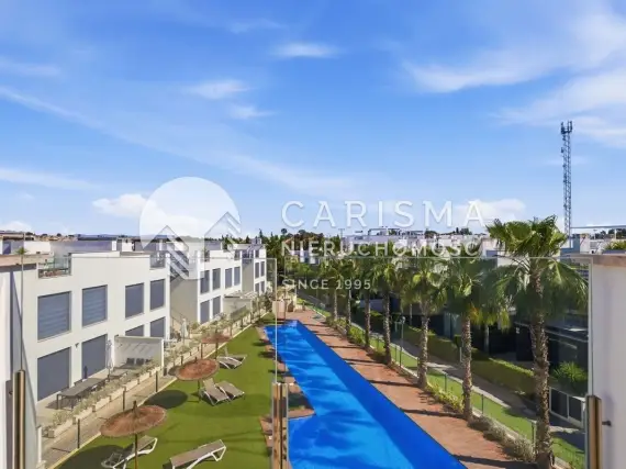 (10) Villa Punta Prima Tindra na sprzedaż basen garaż taras 600 m od morza Costa Blanca