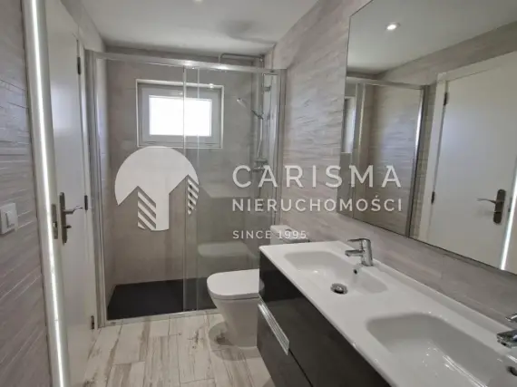 (18) Nowoczesny apartament duplex przy samej plaży – Jávea