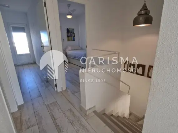 (23) Nowoczesny apartament duplex przy samej plaży – Jávea