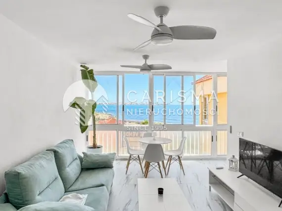 (10) Odnowiony apartament z widokiem na morze 50 m od plaży Punta Prima Costa Blanca