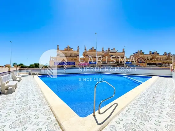 Apartament z widokiem na morze i basen w La Zenia blisko plaży i Zenia Boulevard 1