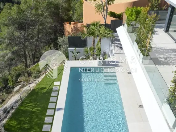 (56) Luksusowa willa z panoramicznym widokiem na morze i przybrzeżne miasteczka, Altea
