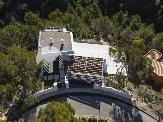 (72) Luksusowa willa z panoramicznym widokiem na morze i przybrzeżne miasteczka, Altea