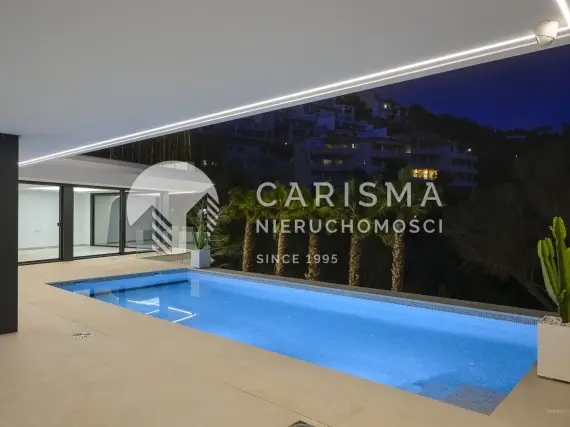 (93) Luksusowa willa z panoramicznym widokiem na morze i przybrzeżne miasteczka, Altea
