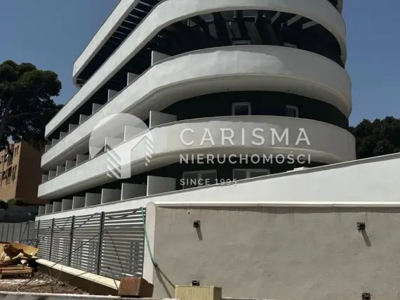 Projekt hotelowy w centrum Torremolinos z 60 pokojami, restauracją i parkingiem podziemnym 2