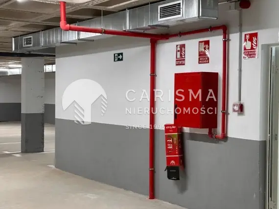 (12) Projekt hotelowy w centrum Torremolinos z 60 pokojami, restauracją i parkingiem podziemnym