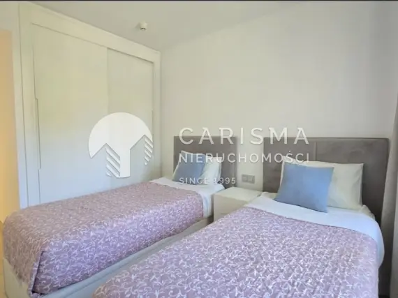 (10) Luksusowy apartament w pierwszej linii brzegowej, Estapona, Costa del Sol
