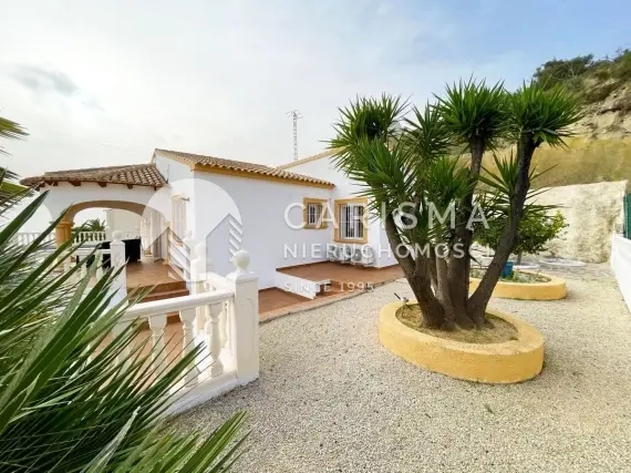 (16) Willa na sprzedaż w Calpe (Cucarres) – panoramiczny widok na morze i góry