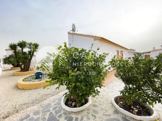 (34) Willa na sprzedaż w Calpe (Cucarres) – panoramiczny widok na morze i góry