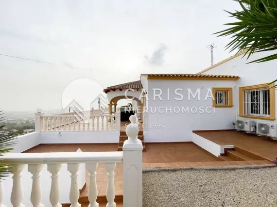 (35) Willa na sprzedaż w Calpe (Cucarres) – panoramiczny widok na morze i góry