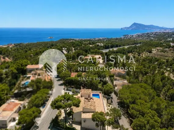 (30) Willa z panoramicznym widokiem na morze i góry, prywatnym basenem oraz 5 sypialniami – Altea