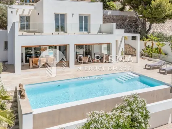 Nowoczesna willa z panoramicznym widokiem na morze – Moraira 2