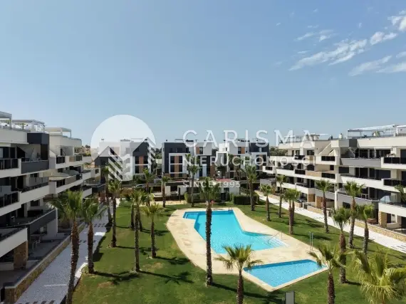 Apartament na sprzedaż w Los Altos | Taras, basen, garaż podziemny, osiedle zamknięte, 2022 2