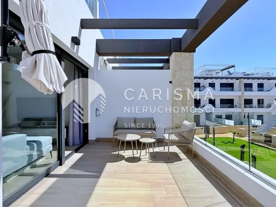 (6) Nowoczesny penthouse 72 m² z tarasem dachowym 68 m², tarasem i parkingiem podziemnym