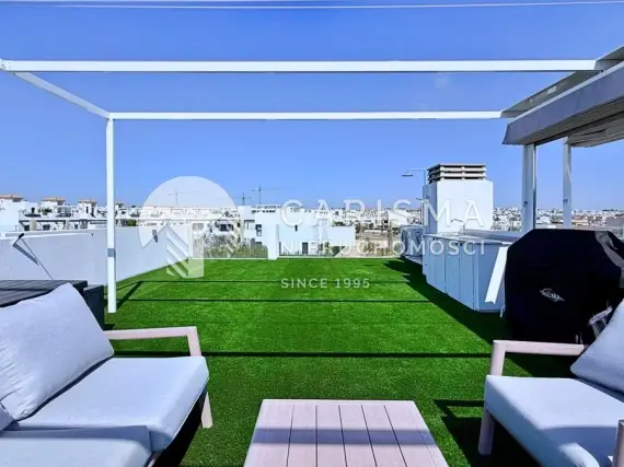 (32) Nowoczesny penthouse 72 m² z tarasem dachowym 68 m², tarasem i parkingiem podziemnym