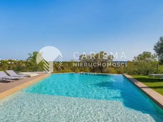 (38) Nowoczesny apartament 2 sypialnie Las Colinas Golf z balkonem, garażem i basenem