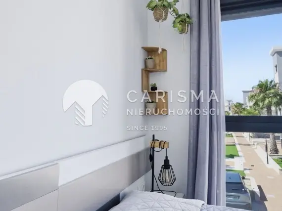 (15) Nowoczesny apartament w Orihuela Costa z tarasem, basenem i wyposażeniem, La Zenia