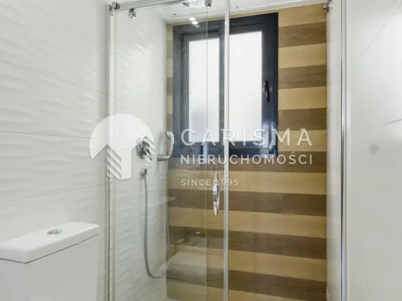 (22) Nowoczesny apartament w Orihuela Costa z tarasem, basenem i wyposażeniem, La Zenia