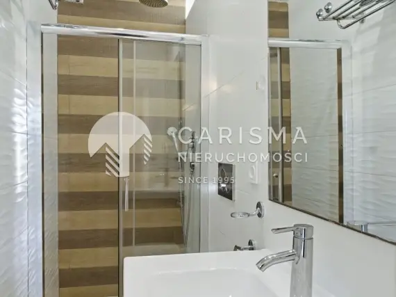 (24) Nowoczesny apartament w Orihuela Costa z tarasem, basenem i wyposażeniem, La Zenia