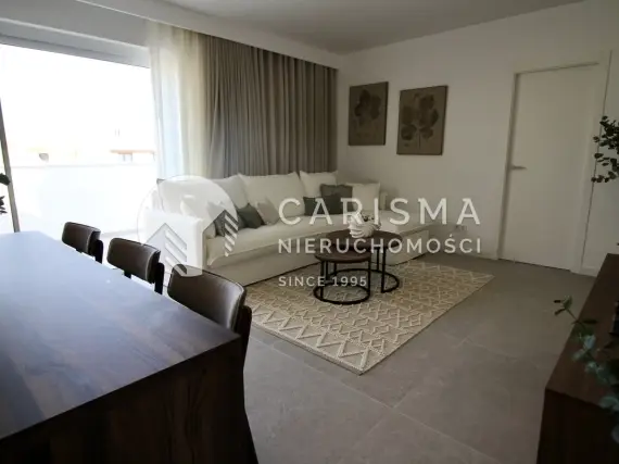 (26) Nowe bungalowy w Pilar de la Horadada z parkingiem i tarasem dachowym na Costa Blanca