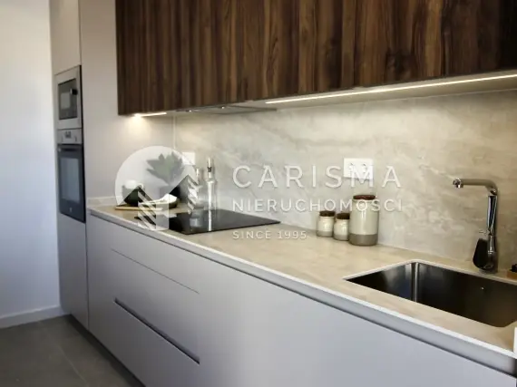 (27) Nowe bungalowy w Pilar de la Horadada z parkingiem i tarasem dachowym na Costa Blanca