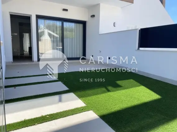 (15) Nowe bungalowy w San Pedro del Pinatar z prywatnym basenem, ogrodem i blisko plaży