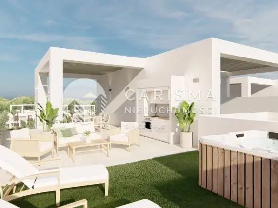 (28) Apartamenty przy polu golfowym blisko morza i Los Alcázares – baseny, SPA i siłownia w Hiszpanii