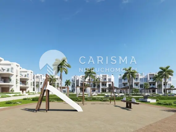 (34) Apartamenty przy polu golfowym blisko morza i Los Alcázares – baseny, SPA i siłownia w Hiszpanii