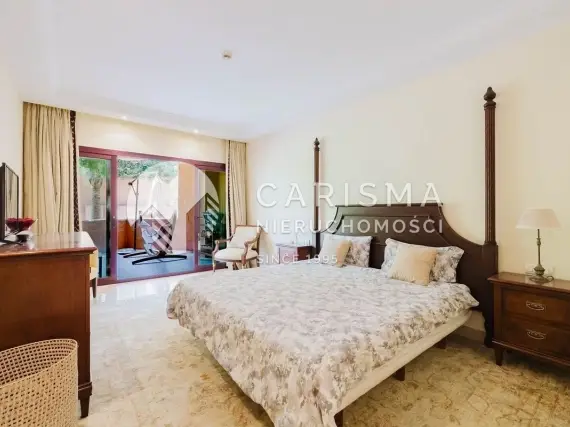 (21) Luksusowy apartament w 5* hotelu, w pierwszej linii brzegowej, Estepona, Costa del Sol